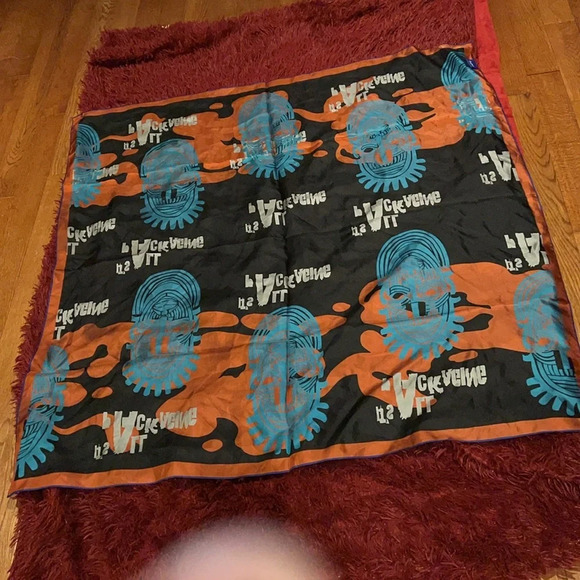 Nene Blanche  vintage Luxury Mulberry Silky Scarf - Picture 12 of 17